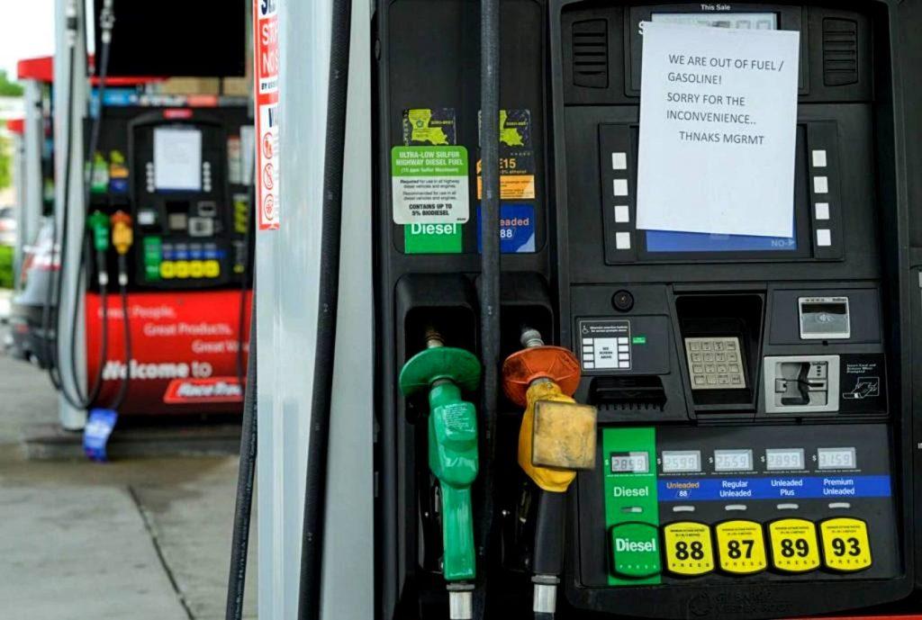 gas stations that cash checks